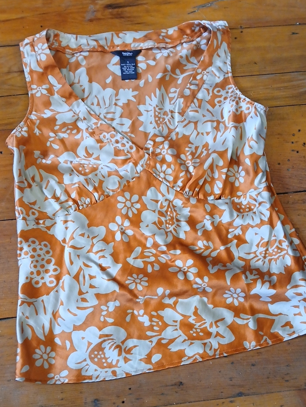 Mossimo 100% Silk Orange Floral Sleeveless V-Neck Top